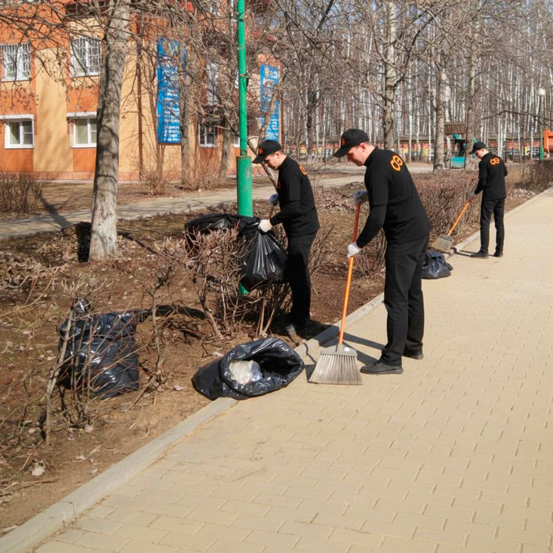 Уборка территории  в Артёме
